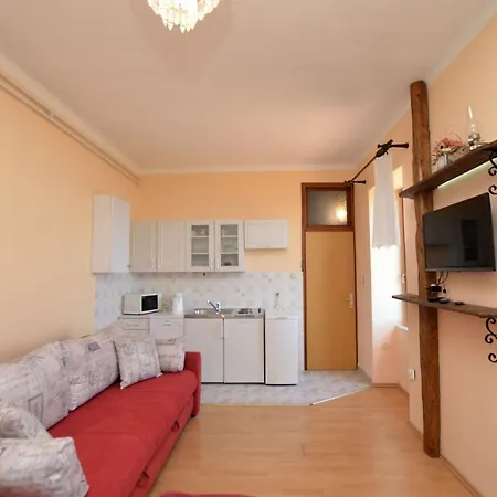 Apartament Mirela *